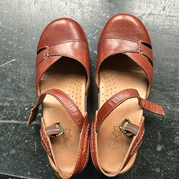 Dansko Mary Jane style closed toe sandal - Picture 4 of 5